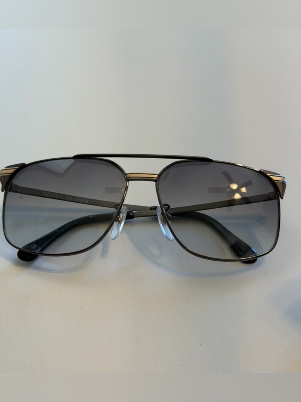 Authentic GUCCI Black/ silver Aviators - Picture 5 of 16